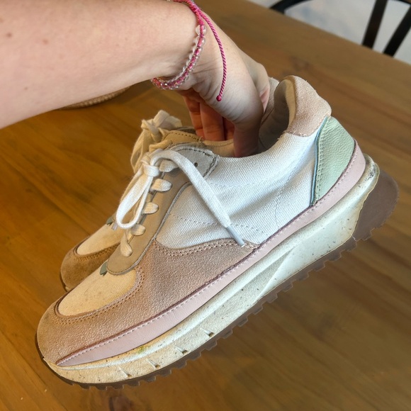 Madewell White and Pink Sneakers - Picture 4 of 8